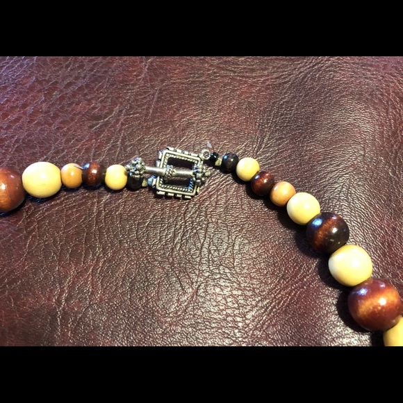 Necklace and bracelet-EUC - Picture 8 of 12